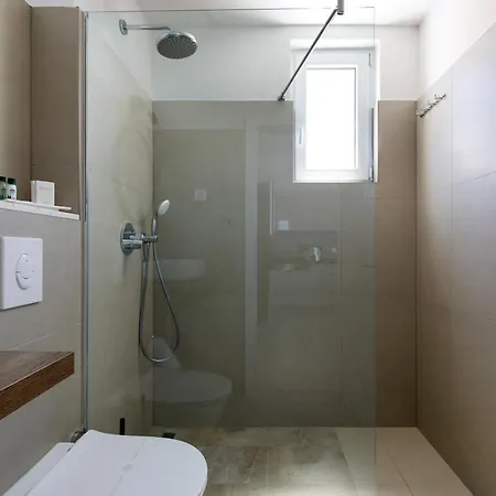 Residence Viskovic Tučepi Esterno foto